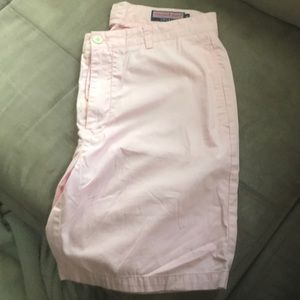 Pink vineyard vines shorts